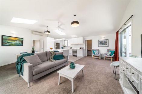 Photo of property in 6 Pritchard Place, Arrowtown, 9302