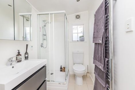 Photo of property in 94 Elizabeth Street, Mount Victoria, Wellington, 6011