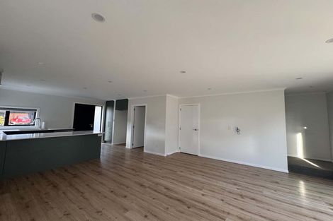 Photo of property in 10 Betty Boyes Street, Wallaceville, Upper Hutt, 5018