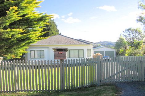 Photo of property in 10 Yorke Road, Haruru, 0204