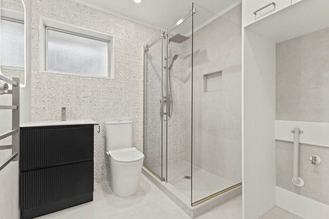 Photo of property in 1/25 Alcock Street, Mount Wellington, Auckland, 1060