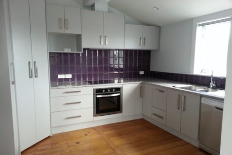 Photo of property in 26 Archibald Road, Kelston, Auckland, 0602