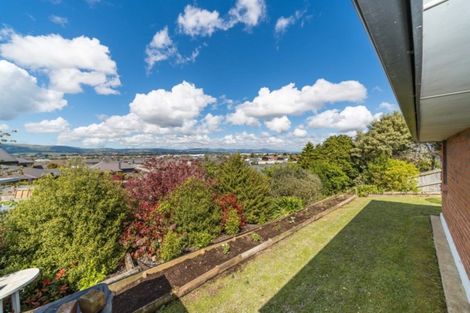 Photo of property in 30 Logan Way, Kelvin Grove, Palmerston North, 4414
