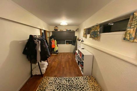 Photo of property in 13 Hatherlow Street, Glenfield, Auckland, 0629