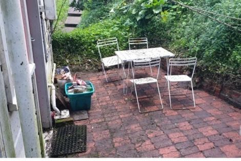 Photo of property in 13 Mortimer Terrace, Aro Valley, Wellington, 6021