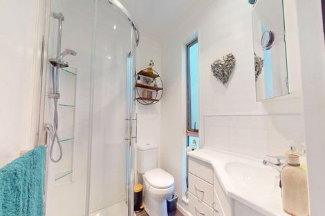 Photo of property in 107 Ryder Crescent, Levin, 5510