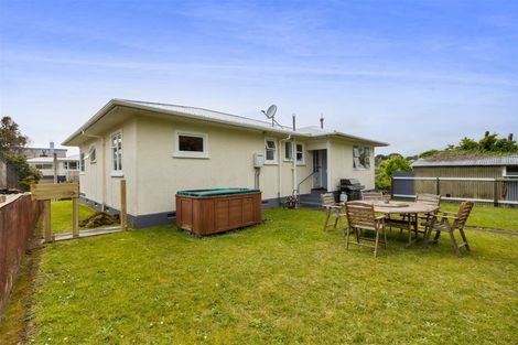 Photo of property in 6 Pembroke Street, Westown, New Plymouth, 4310