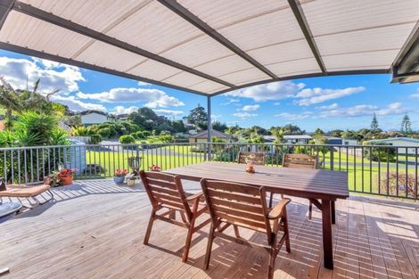 Photo of property in 16 Driftwood Place, Mangawhai Heads, Mangawhai, 0505