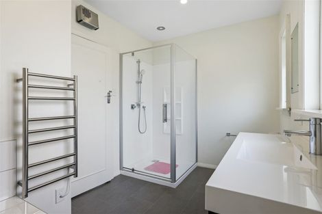 Photo of property in 403 Papanui Road, Strowan, Christchurch, 8052