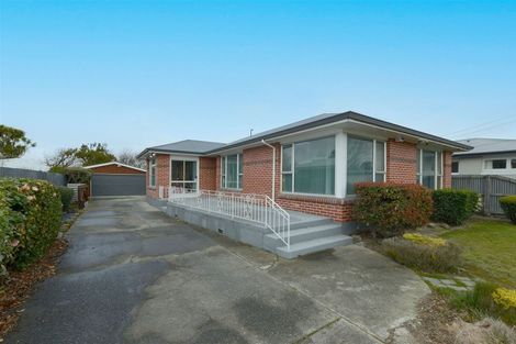 Photo of property in 32 Dunedin Street, Redwood, Christchurch, 8051