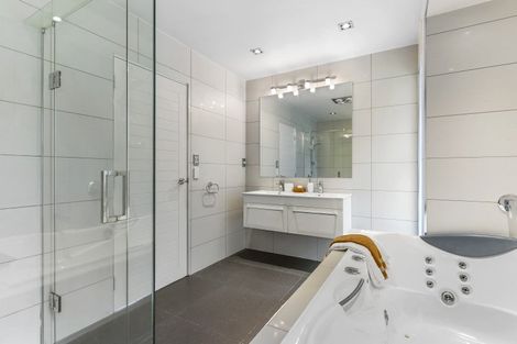 Photo of property in 497 Whitford Road, Whitford, Howick, 2571