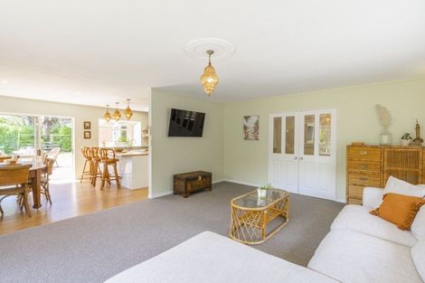 Photo of property in 35 Wood Leigh, Paraparaumu Beach, Paraparaumu, 5032