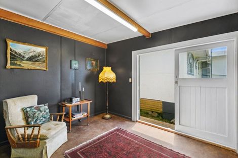 Photo of property in 401 Koru Road, Koru, New Plymouth, 4374