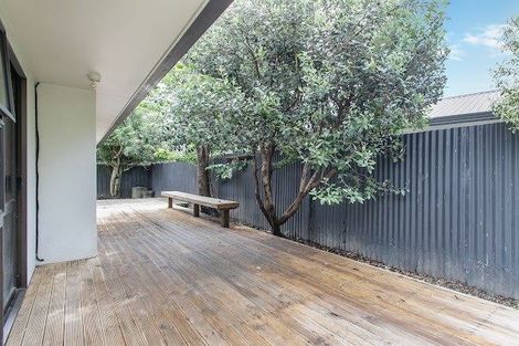 Photo of property in 2/11 Beach Road, Pahurehure, Papakura, 2113