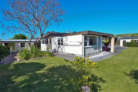 Photo of property in 16a Howard Road, Taradale, Napier, 4112