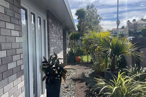 Photo of property in 1/736 Chapel Road, Dannemora, Auckland, 2016
