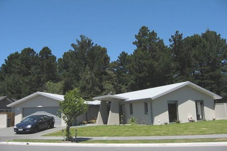 Photo of property in 43 Pohutukawa Crescent, Parklands, Christchurch, 8083