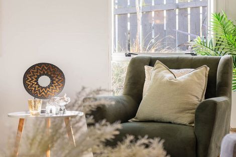 Photo of property in 5 Hookway Grove, Paraparaumu, 5032