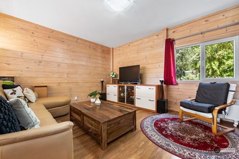 Photo of property in 5 Aran More Place, Belmont, Lower Hutt, 5010