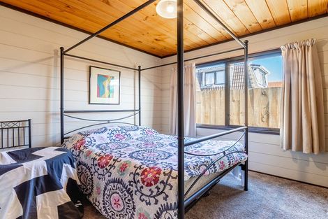 Photo of property in 9 Tudor Court, Paraparaumu Beach, Paraparaumu, 5032