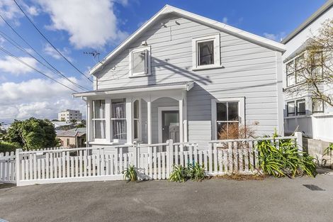 Photo of property in 41 Nairn Street, Mount Cook, Wellington, 6011