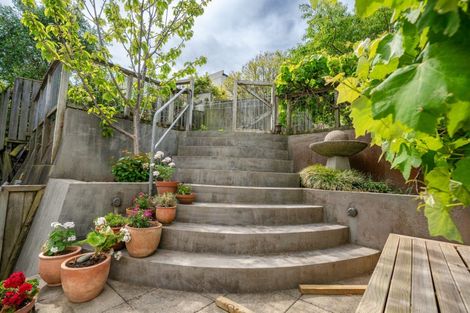 Photo of property in 5 Armour Avenue, Mount Victoria, Wellington, 6011