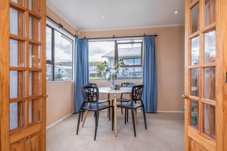 Photo of property in 20 Kaitangata Crescent, Kelson, Lower Hutt, 5010