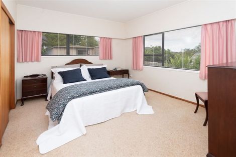 Photo of property in 15 Currell Way, Somerville, Auckland, 2014