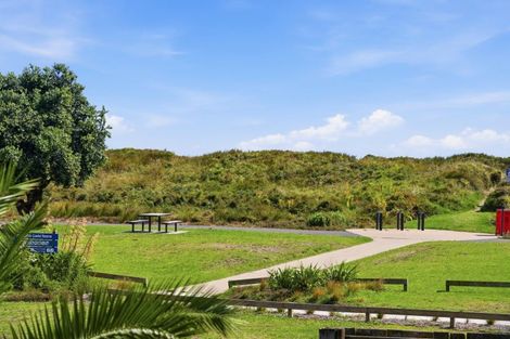 Photo of property in 714a Papamoa Beach Road, Papamoa Beach, Papamoa, 3118