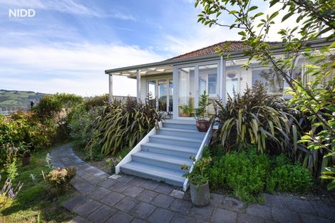 Photo of property in 28 Athol Place, Ravensbourne, Dunedin, 9022