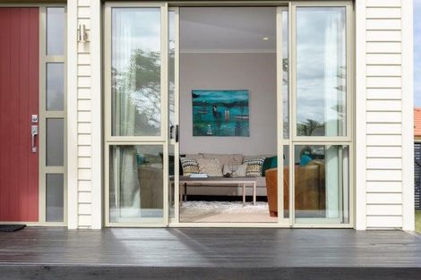 Photo of property in 52 Spinifex Street, Papamoa Beach, Papamoa, 3118