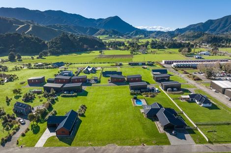 Photo of property in Koromiko Airpark, 6 Sirocco Place, Koromiko, Picton, 7273