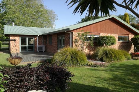 Photo of property in 37 Carlyle Street, Leamington, Cambridge, 3432