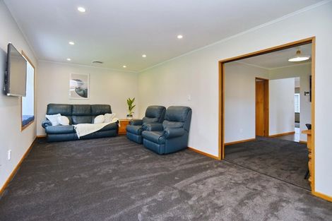Photo of property in 16 Bush Street, Rangiora, 7400