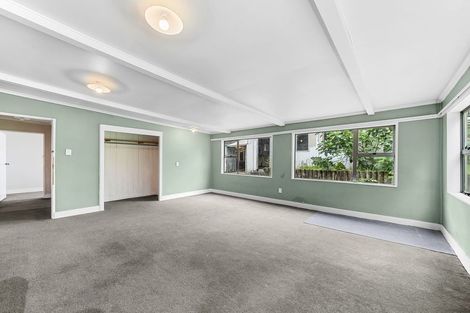 Photo of property in 1252 Devon Road, Sentry Hill, New Plymouth, 4373