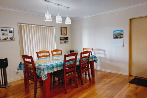 Photo of property in 5a Liddesdale Place, Papakura, 2110