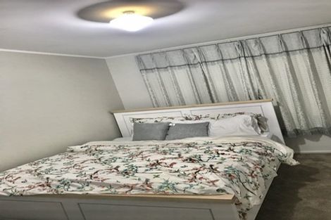 Photo of property in 15 Robin Brooke Drive, Flat Bush, Auckland, 2019