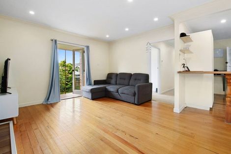 Photo of property in 1/32 Willerton Avenue, New Lynn, Auckland, 0600
