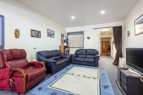 Photo of property in 100 Mcleod Street, Elderslea, Upper Hutt, 5018