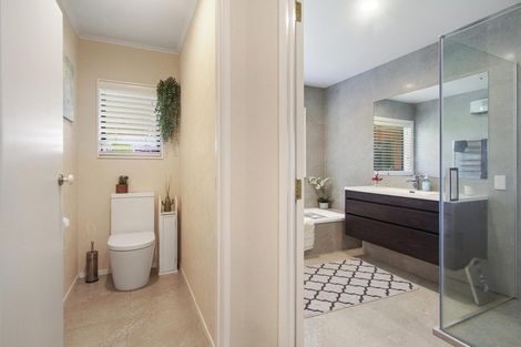 Photo of property in 137 Hart Road, Pukekohe, 2676