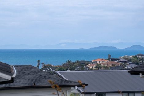 Photo of property in 62 Caldera Drive, Long Bay, Auckland, 0630
