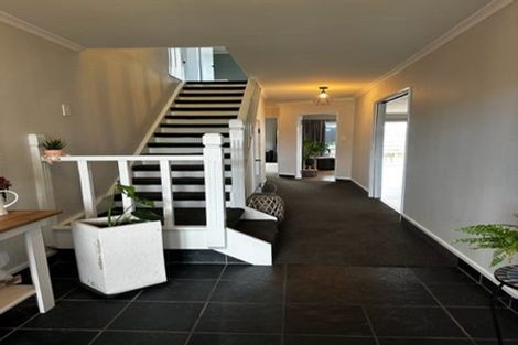 Photo of property in 6 Hampton Place, Springvale, Whanganui, 4501