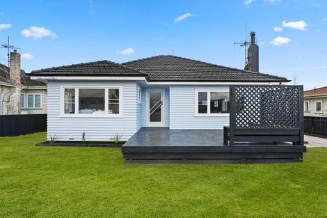 Photo of property in 15 Fifth Avenue, Enderley, Hamilton, 3214