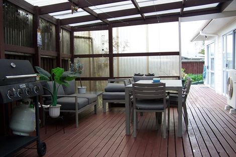 Photo of property in 37 Puriri Crescent, Edgecumbe, 3120