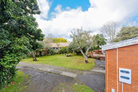 Photo of property in 6 Sturges Road, Henderson, Auckland, 0610