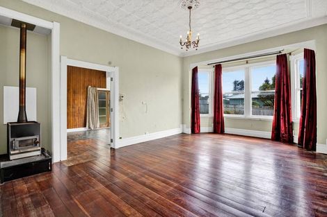 Photo of property in 14 Albany Street, Patea, 4520