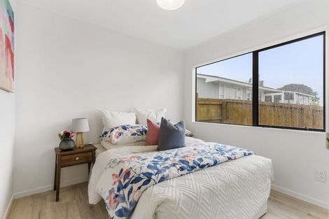 Photo of property in 1/13 Park Road, Glenfield, Auckland, 0629