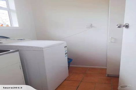 Photo of property in 7 Ellesmere Crescent, Pakuranga Heights, Auckland, 2010