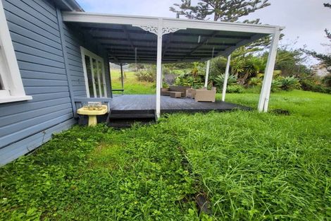 Photo of property in 22 Mudgeways Road, Massey, Auckland, 0614