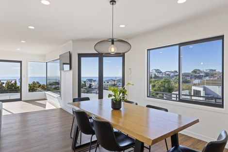 Photo of property in 23 Peace Avenue, Moturoa, New Plymouth, 4310